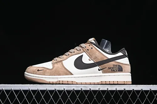 All categories Nk SB Dunk Series Nk SB Dunk Low High-end customized low-top sneakers Nk SB Dunk Low North Face co-branded - black and white brown Anniversary high-end customized low-top casual sneakers XS1086-004